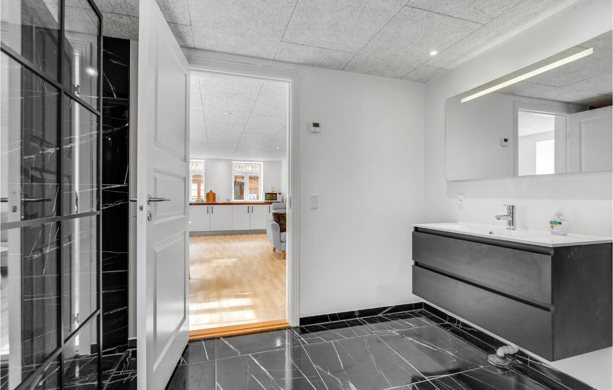 Pet Friendly Home In Hojer With Kitchen Exteriör bild