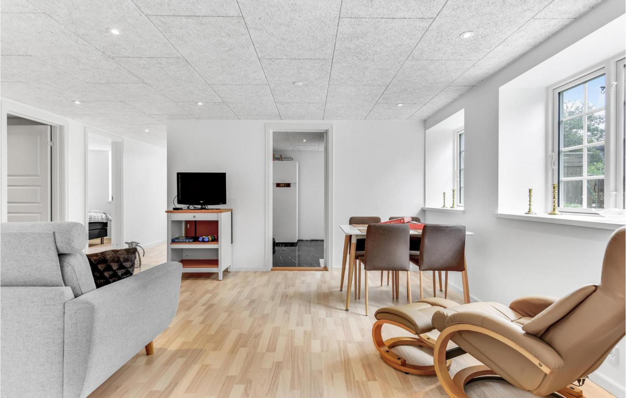 Pet Friendly Home In Hojer With Kitchen Exteriör bild